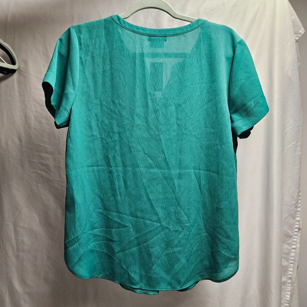 2for$20 Van Heusen v-neck kelly green NWT blouse top office casual business tee - Picture 4 of 6